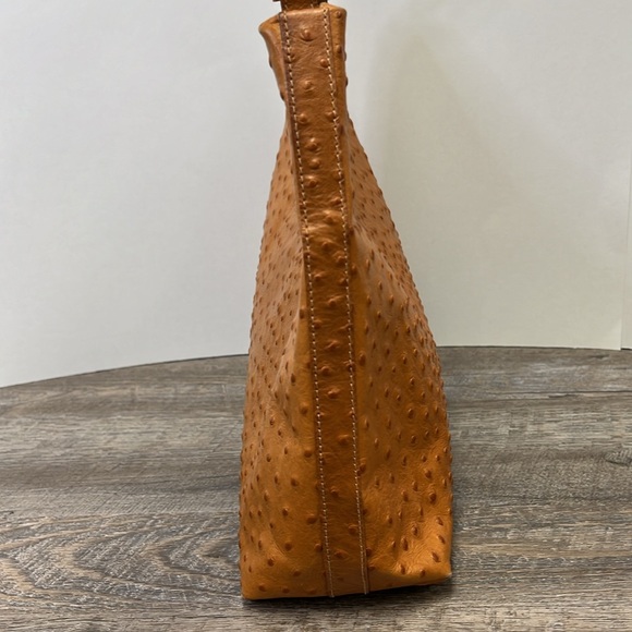 SOLD IN STORE Tanner Made in Italy Genuine Leather Embossed Shoulder Bag - Picture 4 of 16